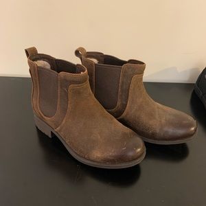 Ugg Bonham II boot In chestnut // size 7 W